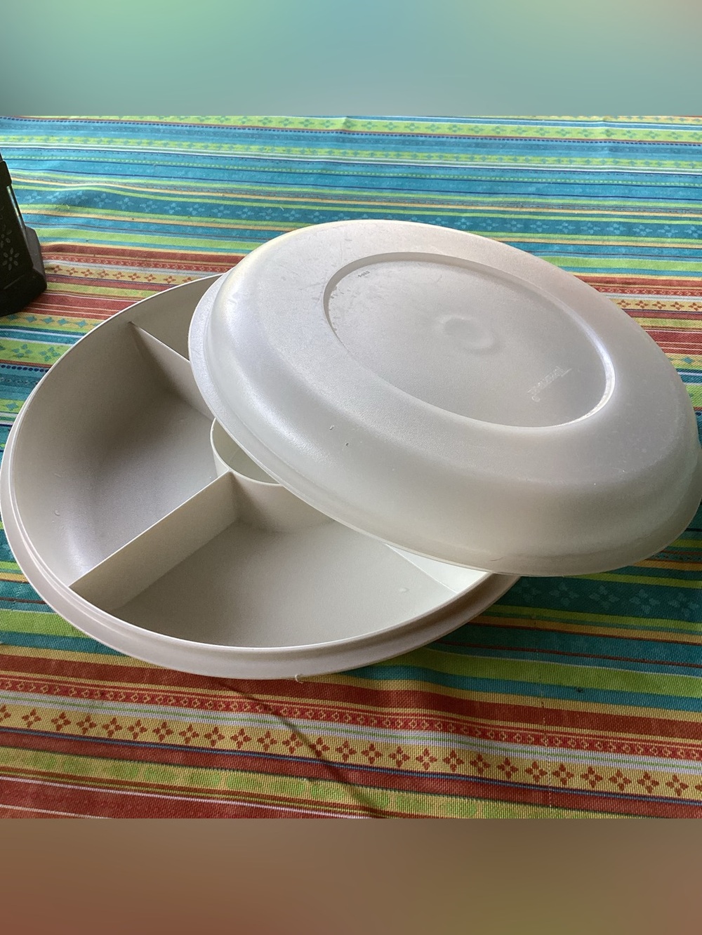 Tupperware Vintage Divided Round Serving Tray with Lid